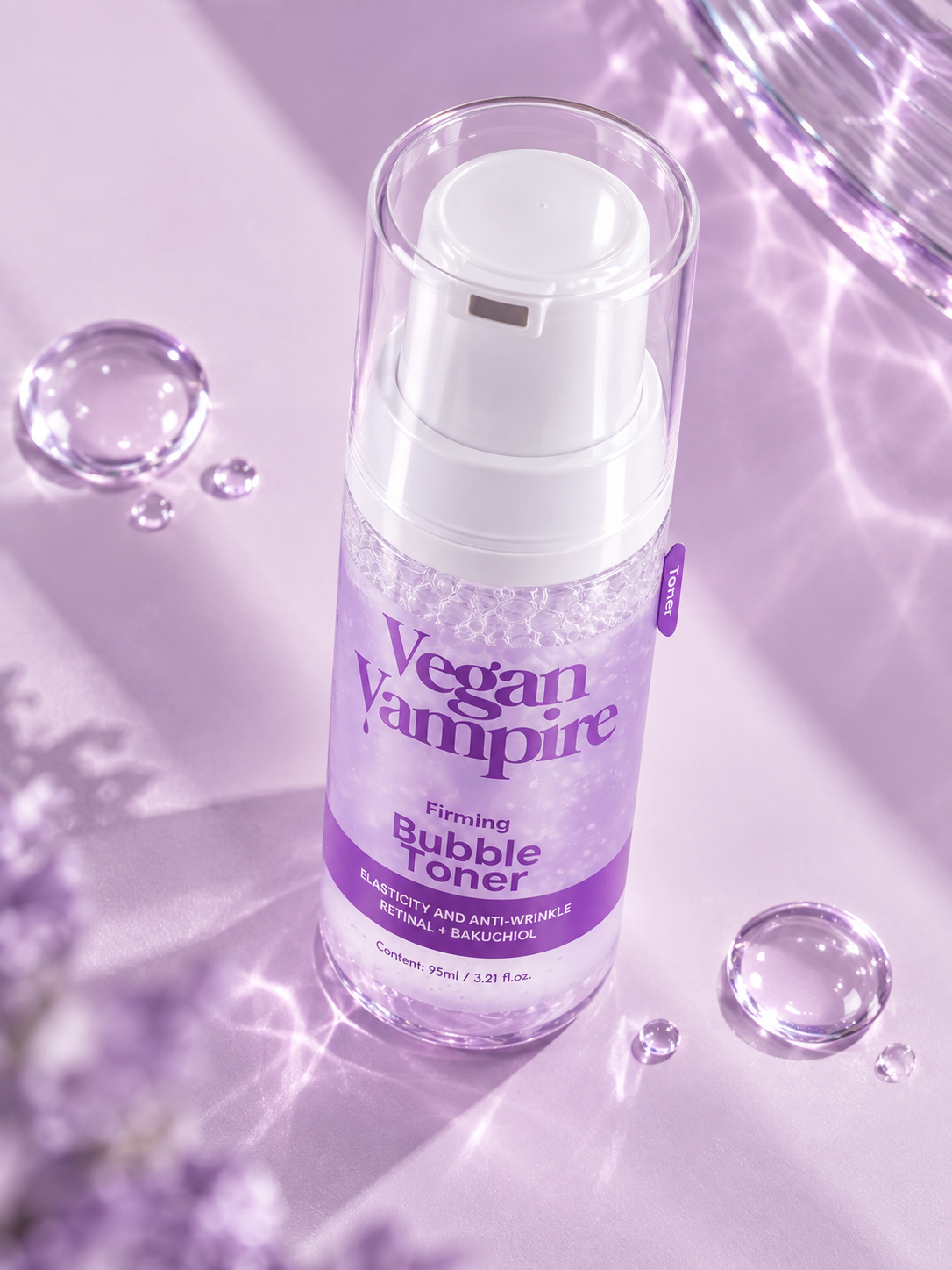 Modelo con el Firming Bubble Toner de Vegan Vampire
